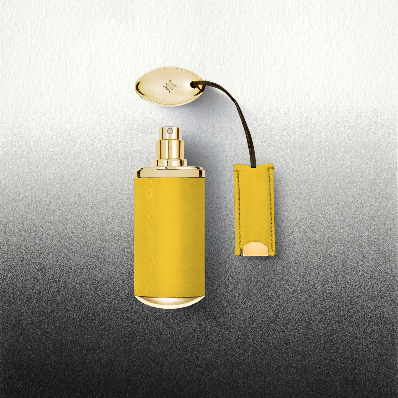 Sunflower - Travel case | Memo Paris